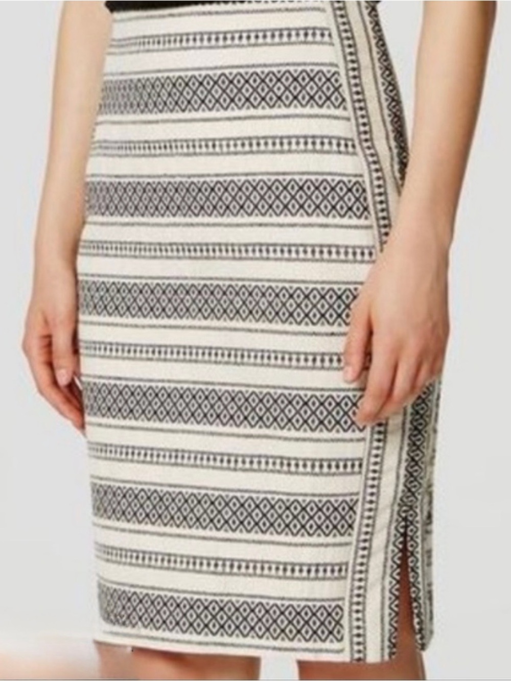 Black and White Patterned Knit Pencil Skirt 0340